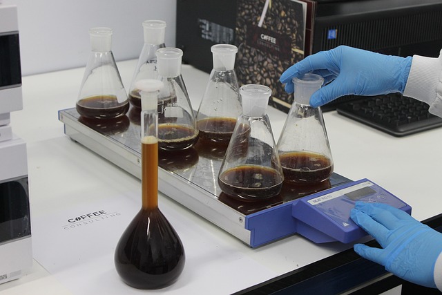 精確平衡發泡與凝膠：低氣味反應型平衡催化劑，優化泡沫結構和手感